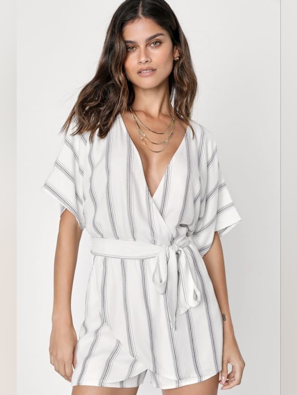 Lulus Women's Size Medium Blue & White Striped White V-Neck Wrap Romper | EUC